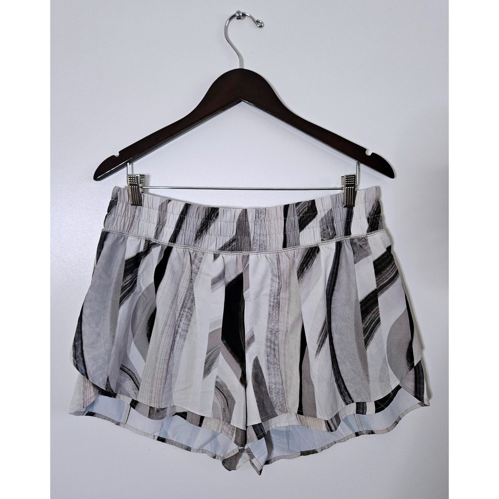 CALIA Carrie Underwood High-Rise Abstract Athletic Shorts Performance Gym Wear